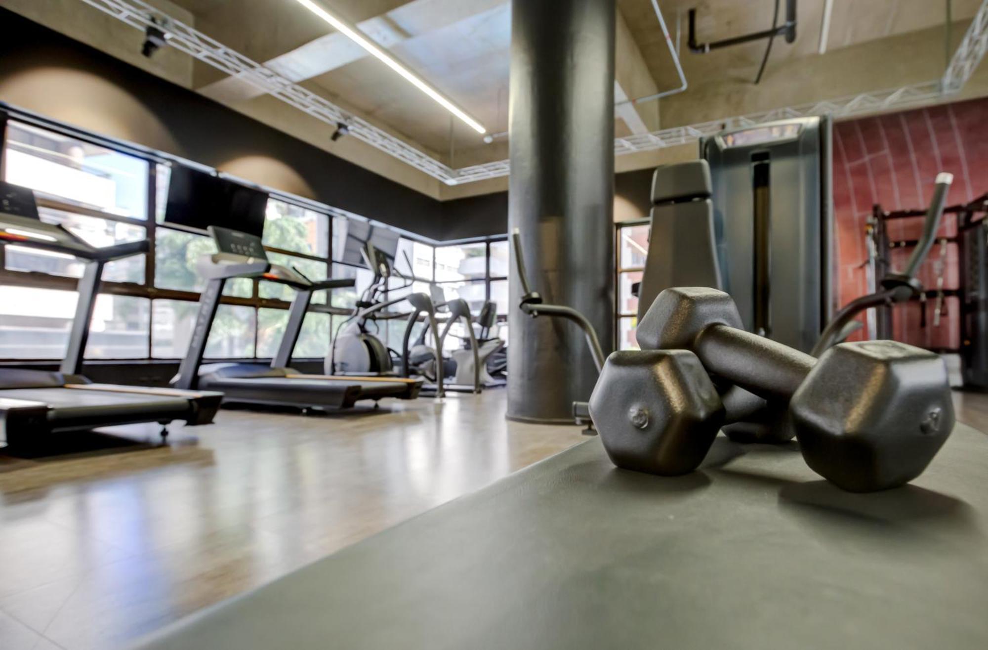 فندق Radisson Sao Paulo Paulista المظهر الخارجي الصورة The gym at the hotel