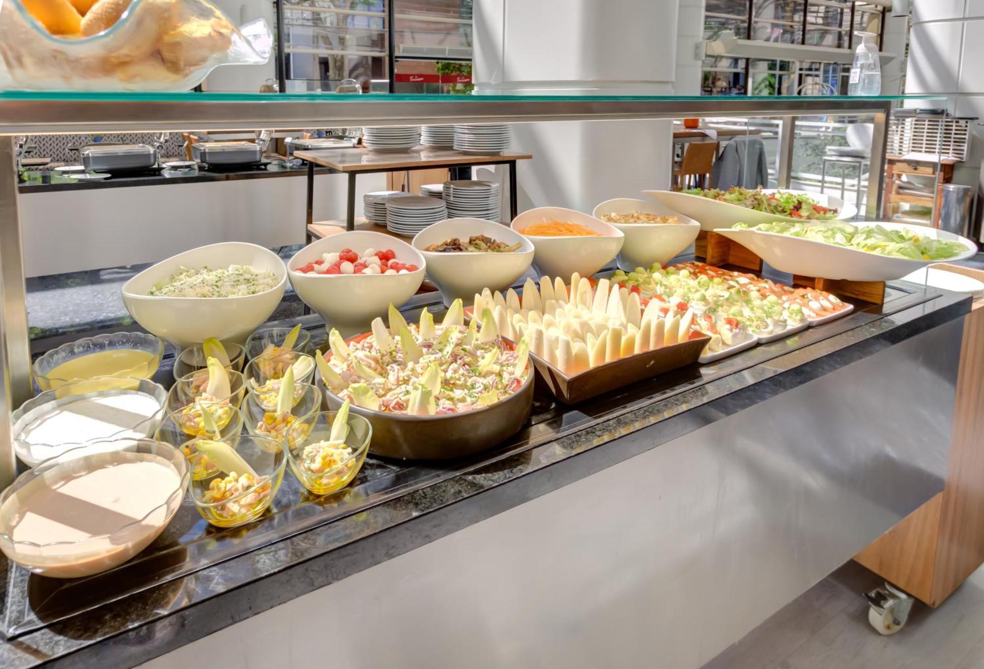 فندق Radisson Sao Paulo Paulista المظهر الخارجي الصورة A salad bar