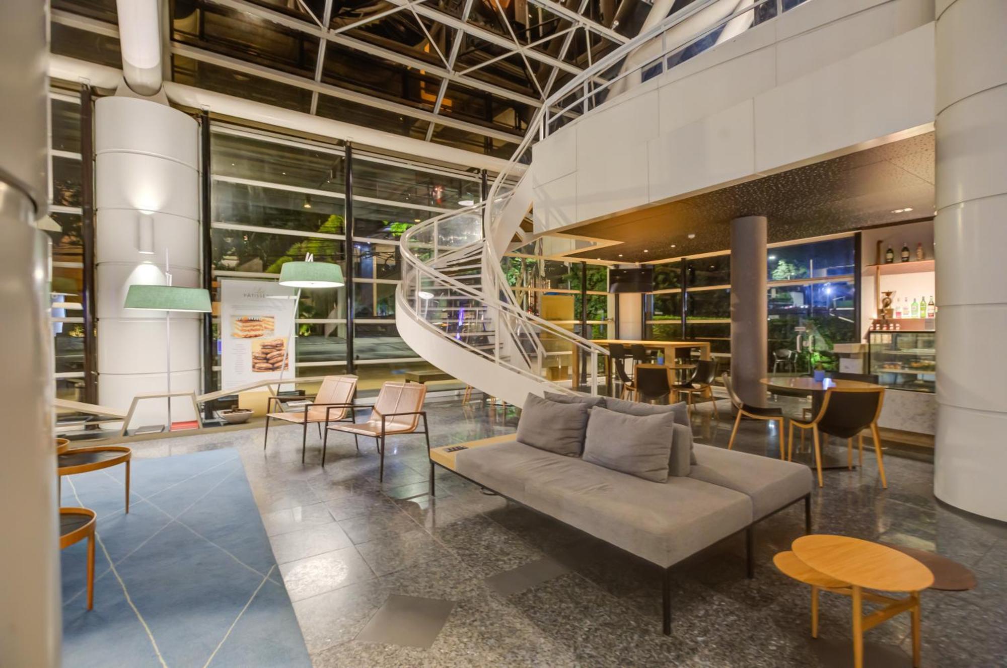 فندق Radisson Sao Paulo Paulista المظهر الخارجي الصورة The interior of the library