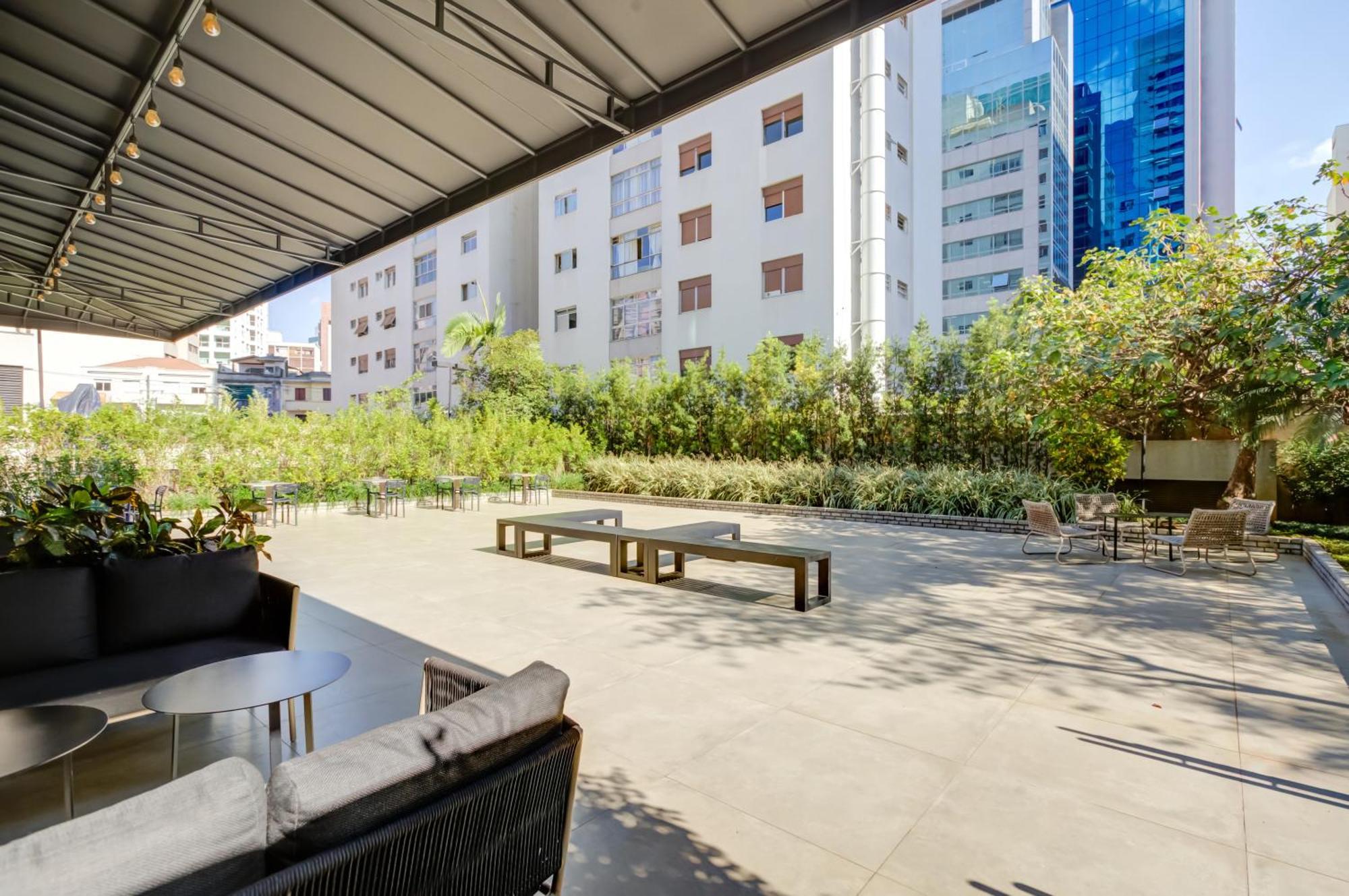 فندق Radisson Sao Paulo Paulista المظهر الخارجي الصورة The courtyard at the hotel