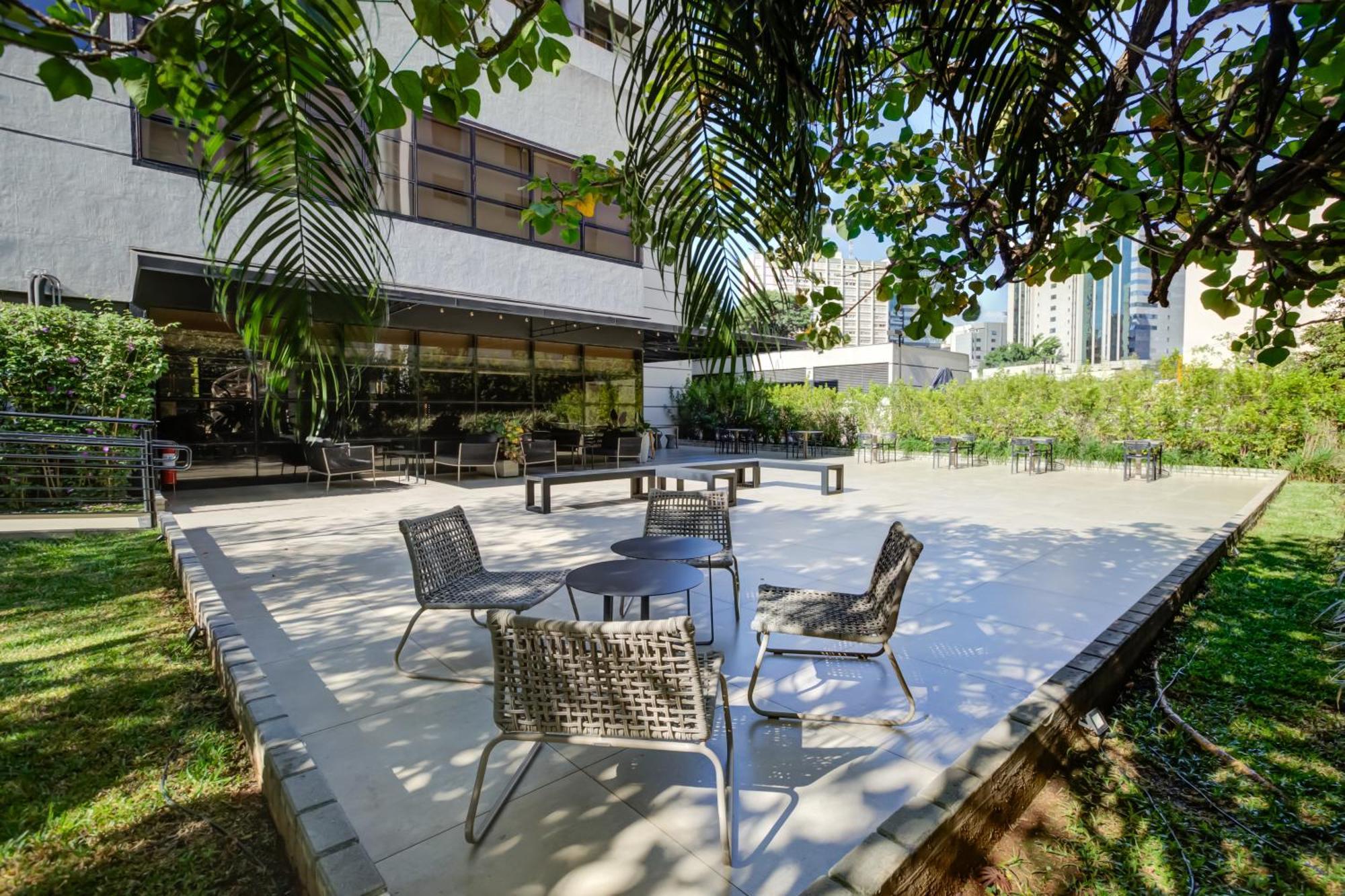 فندق Radisson Sao Paulo Paulista المظهر الخارجي الصورة The courtyard of the library